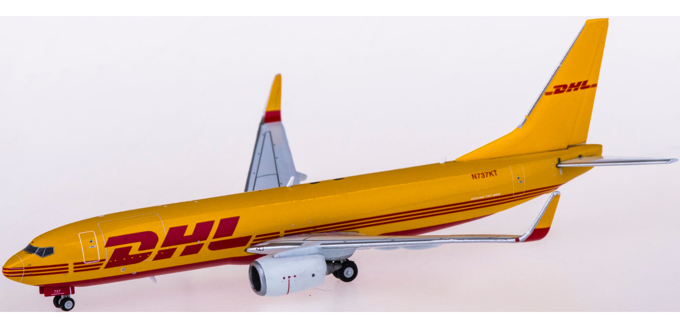 1:400 Geminijets GJDHL1948 DHL Cargo Boeing 737-800 N737KT  Free Tractor+Stand