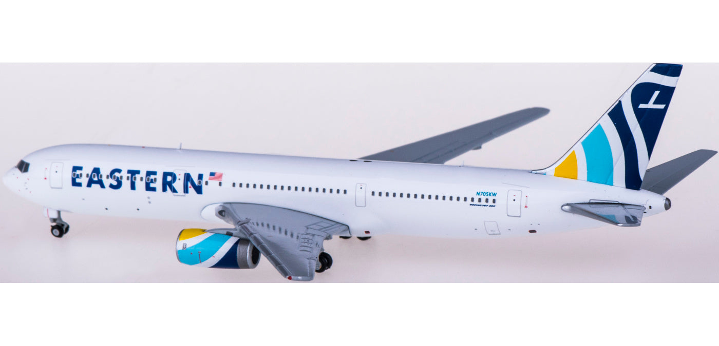 1:400 Geminijets GJEAL1953 Eastern Air Lines  Boeing 767-300ER N705KW Free Tractor+Stand