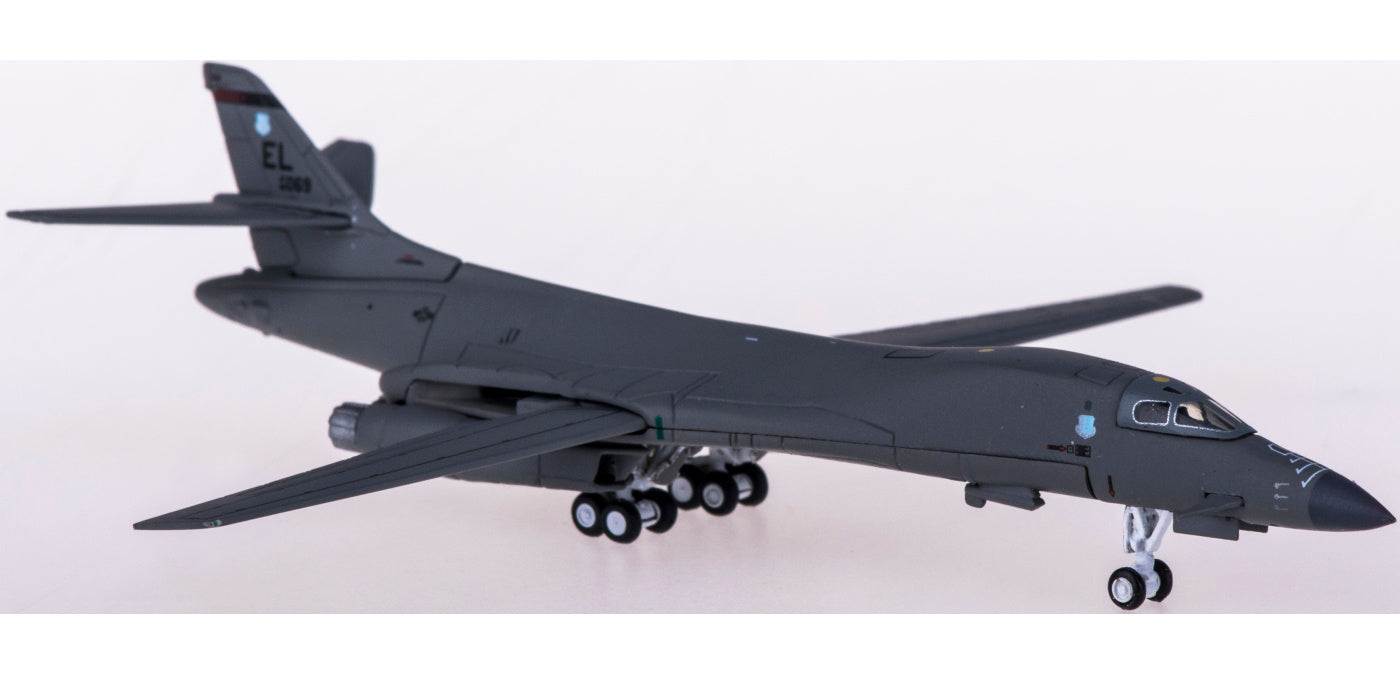 1:400 Geminijets GMUSA096 USAF Rockwell B-1B Lancer 85-0069+Free Stand