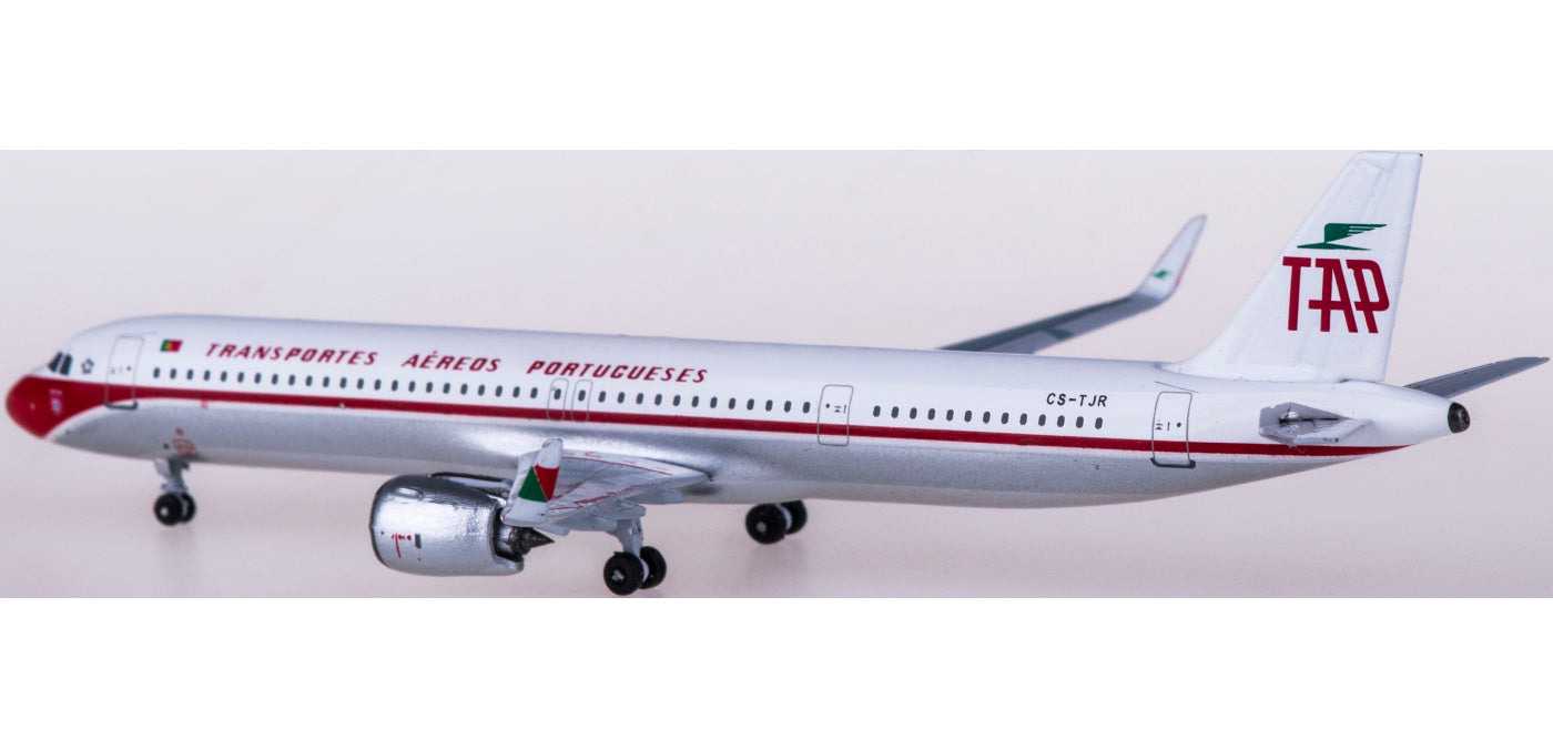 (Rare)1:400 AeroClassics AC419899 TAP Portugal Airbus A321neo CS-TJR+Free Tractor