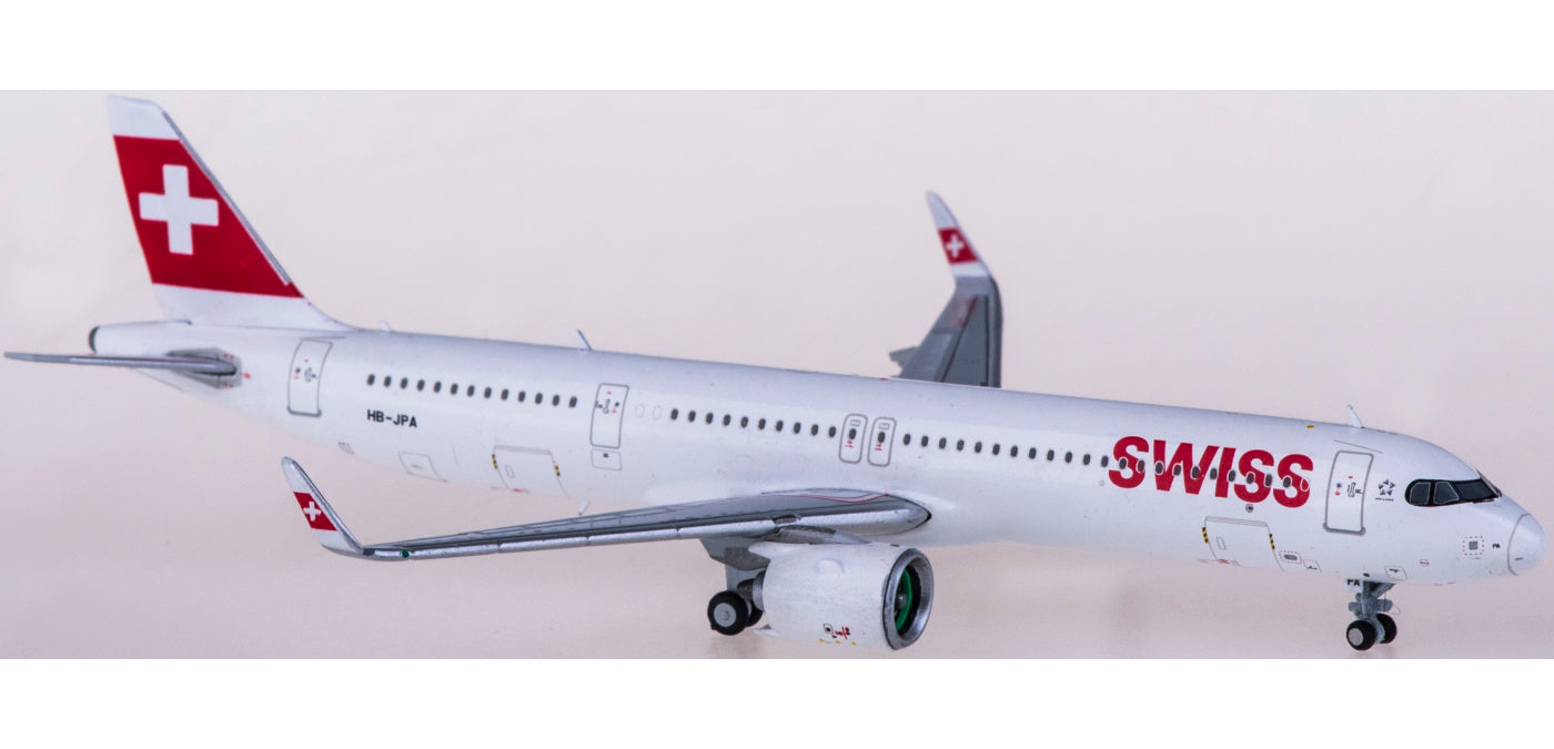 1:400 JC Wings EW421N007 Swiss Airbus A321neo HB-JPA+Free Tractor