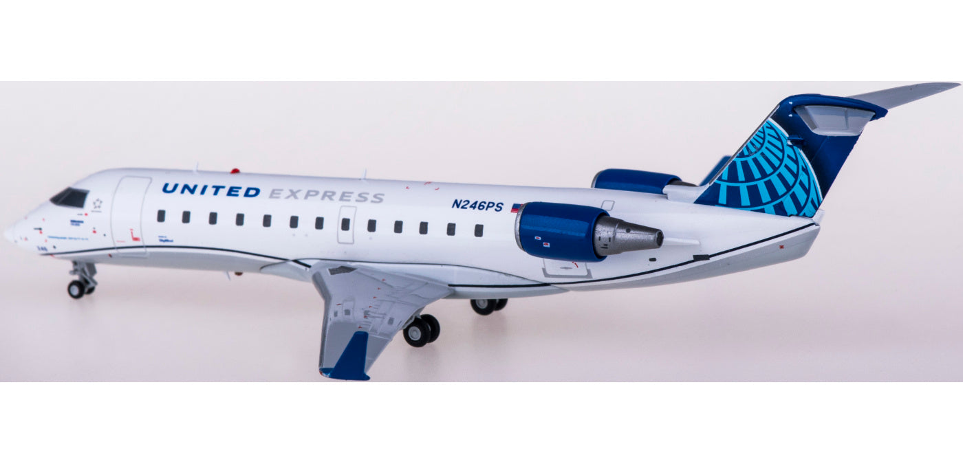 1:200 Geminijets G2UAL958 United Airlines  Bombardier CRJ200LR N246PS