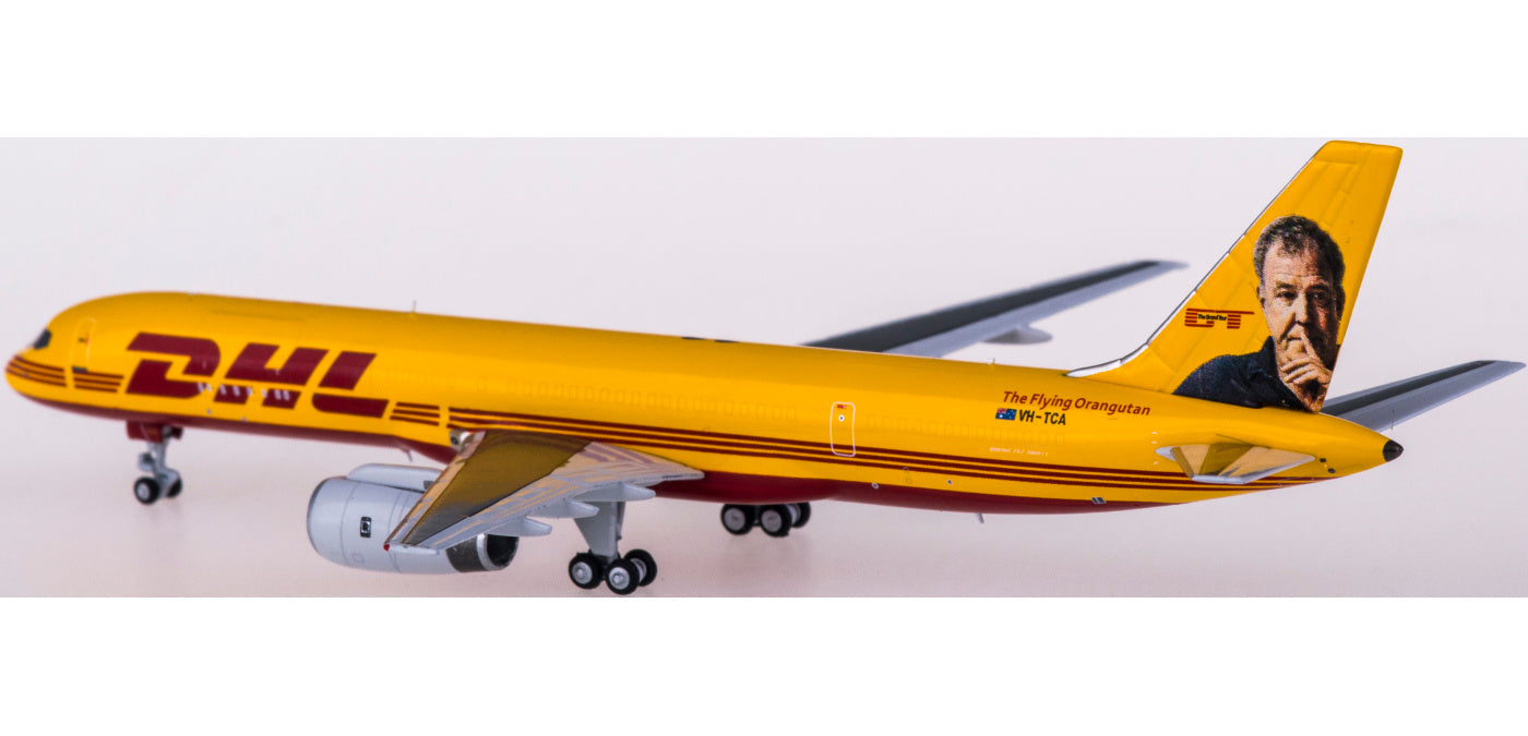 1:400 NG Models NG53169 DHL  Boeing 757-200PCF VH-TCA Jeremy Clarkson+Free Tractor