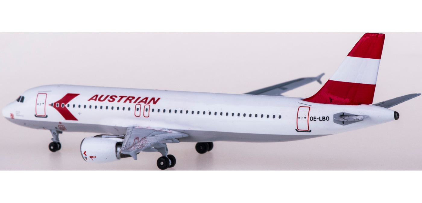 (Rare)1:400 AeroClassics AC419926 Austrian Airlines Airbus A320 OE-LBO +Free Tractor