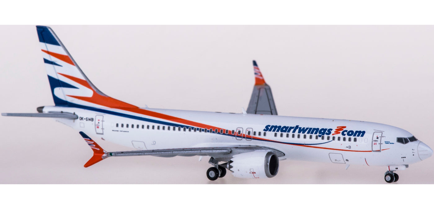 1:400 JC Wings LH4189 Smartwings Boeing 737 MAX 8 OK-SWB+Free Tractor