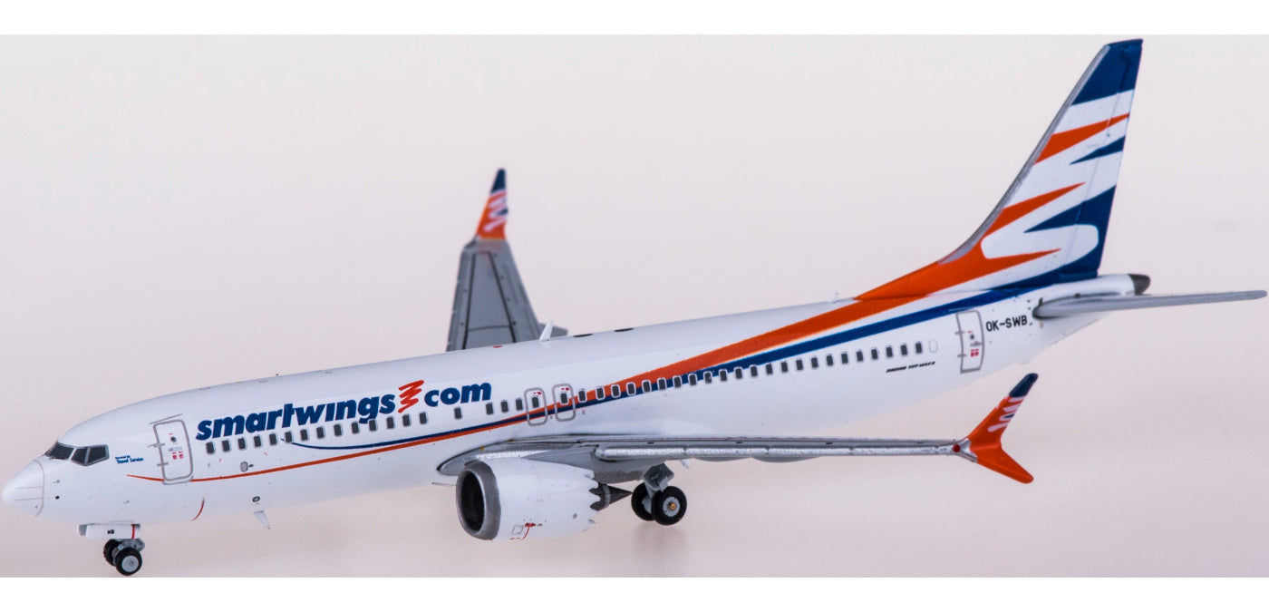 1:400 JC Wings LH4189 Smartwings Boeing 737 MAX 8 OK-SWB+Free Tractor