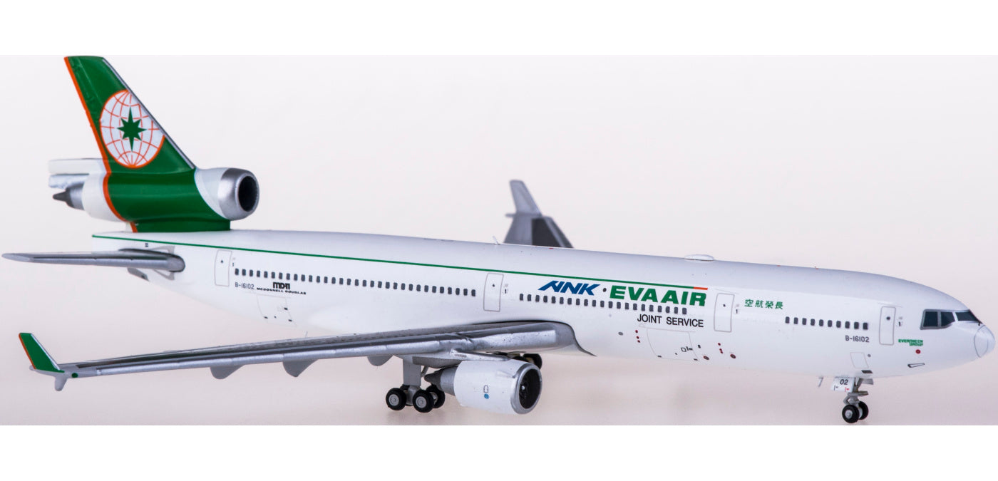 1:400 JC Wings XX4191 EVA Air McDonnell Douglas MD-11 B-16102 Aircraft Model+Free Tractor