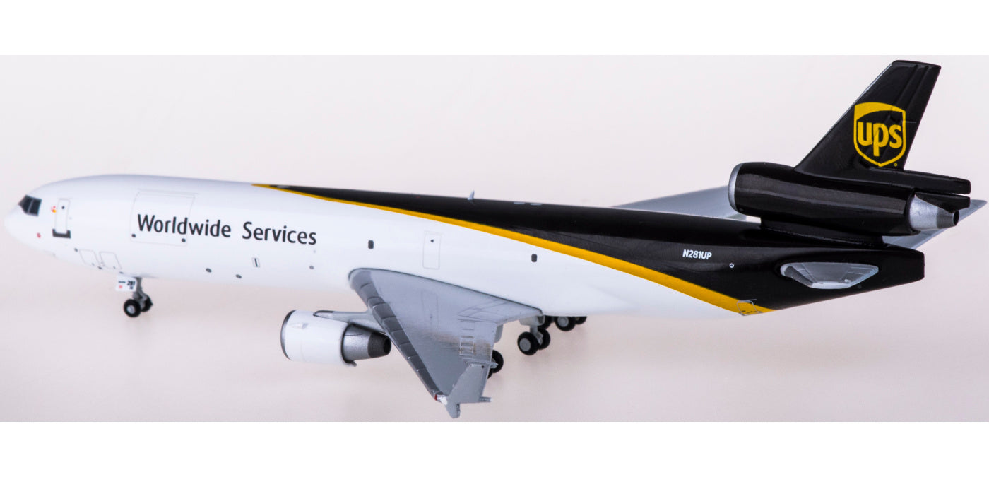 1:400 Geminijets GJUPS1991 UPS McDonnell Douglas MD-11F N281UP+Free Tractor