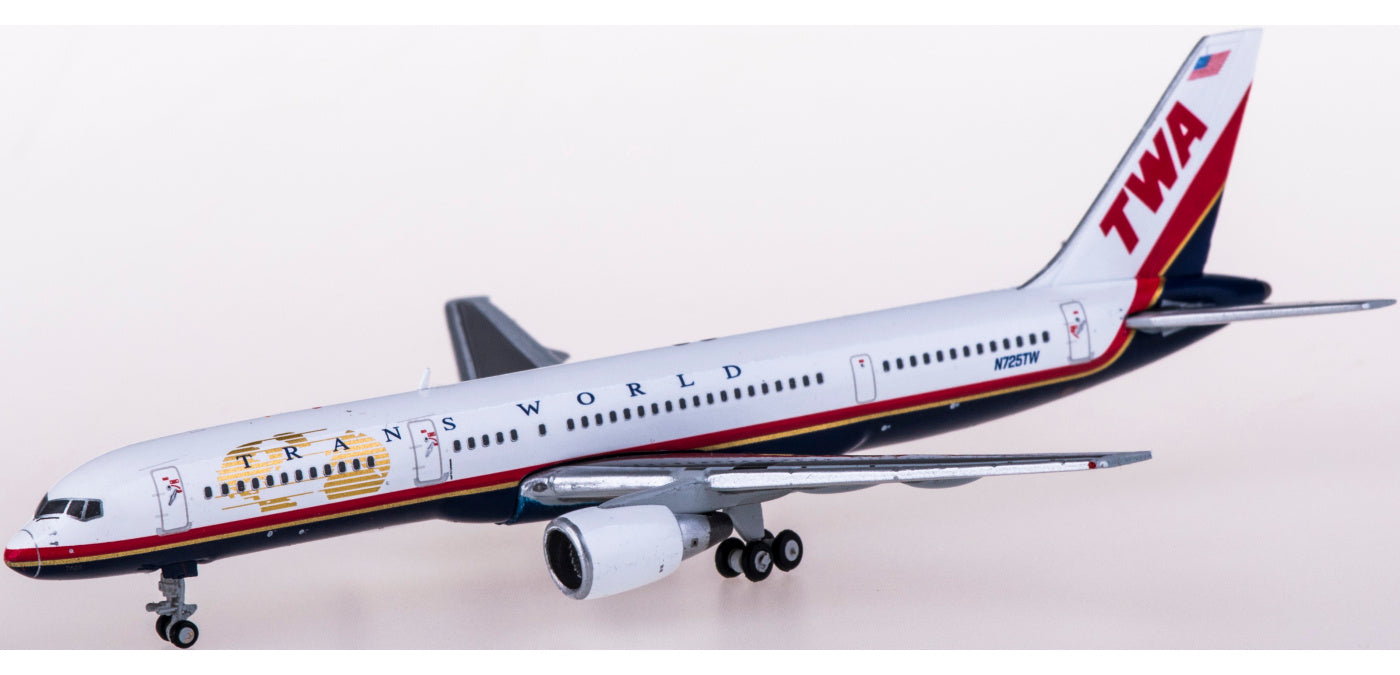 1:400 Geminijets GJTWA1982 TWA Boeing 757-200 N725TW+Free Tractor