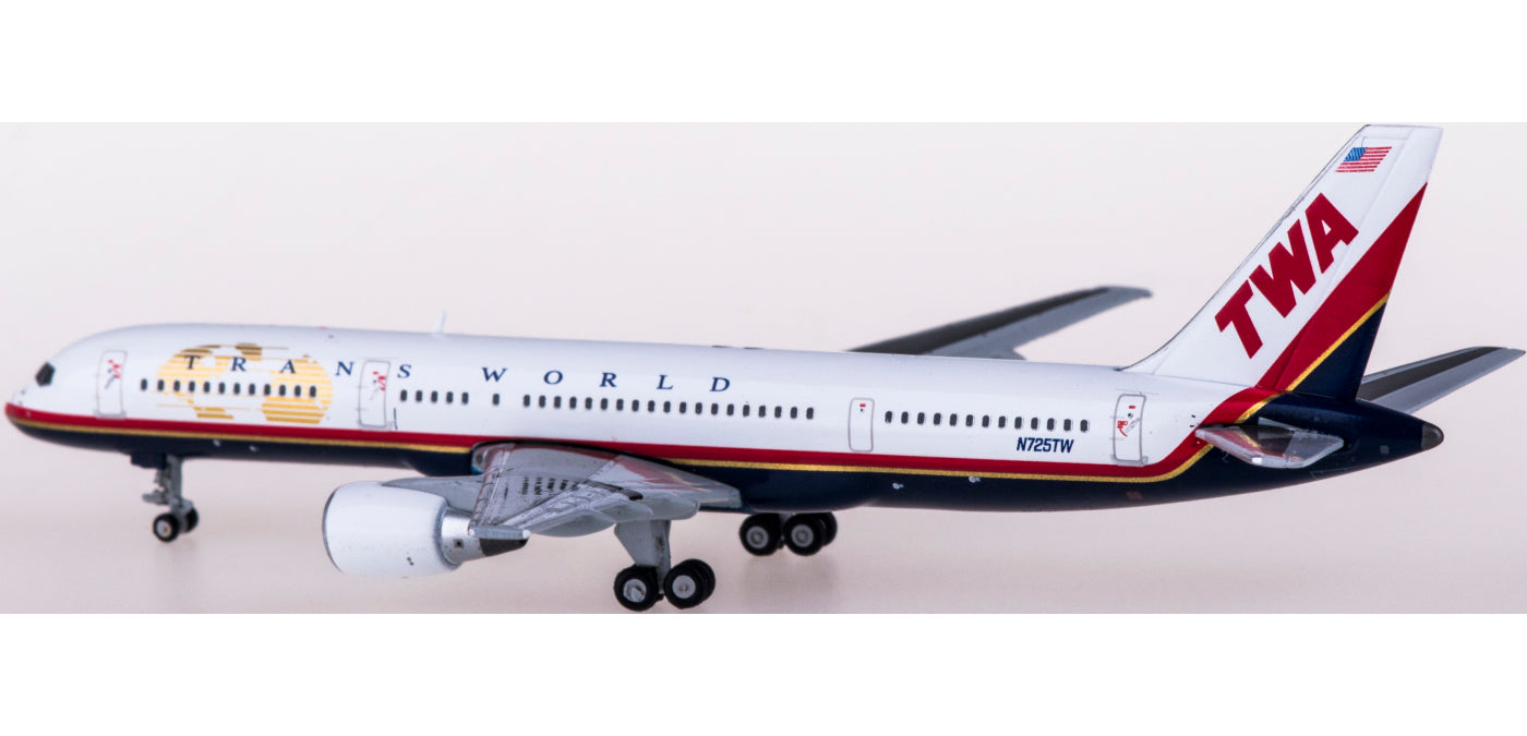 1:400 Geminijets GJTWA1982 TWA Boeing 757-200 N725TW+Free Tractor