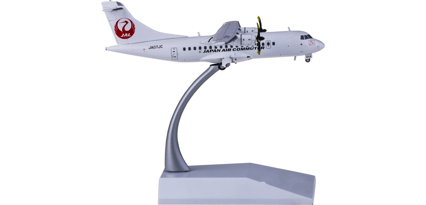 1:200 JC Wings EW2AT4003 Japan Air Commuter ATR-42-600 JA07JC