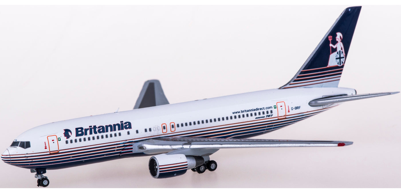 1:400 JC Wings XX4275 Britannia Boeing 767-200ER G-BRIF+Free Tractor