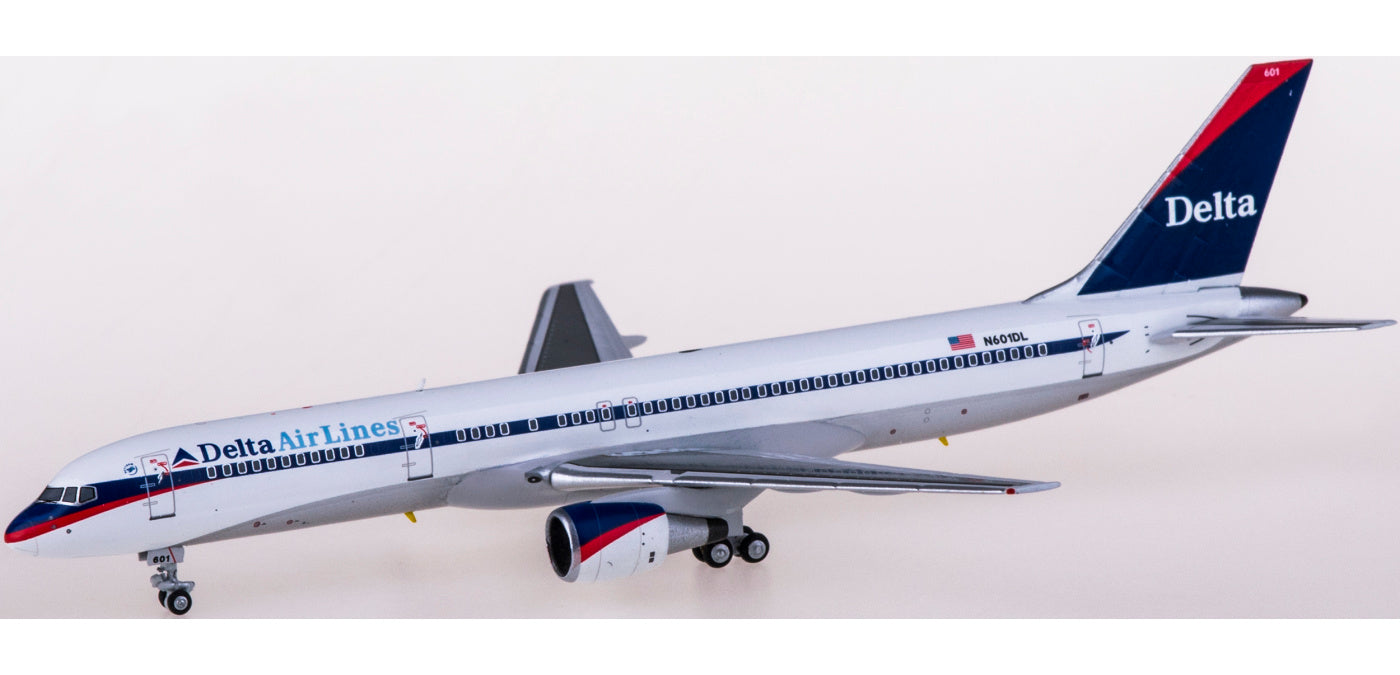 1:400 NG Models NG53170 Delta Air Lines Boeing 757-200 N601DL+Free Tractor