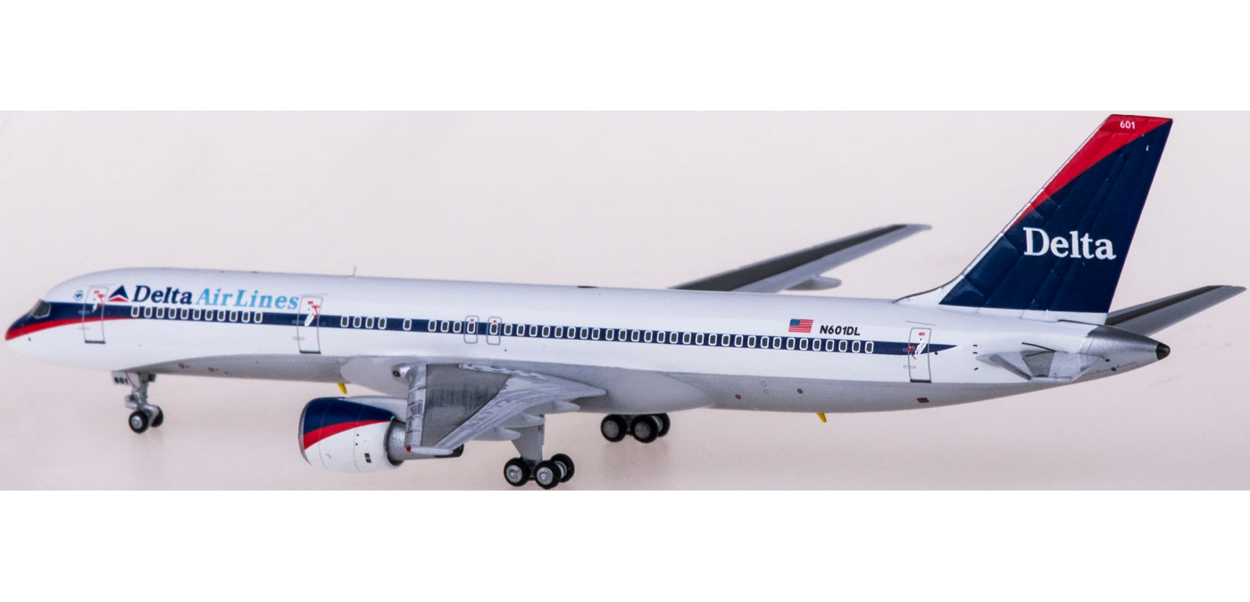 1:400 NG Models NG53170 Delta Air Lines Boeing 757-200 N601DL+Free Tractor