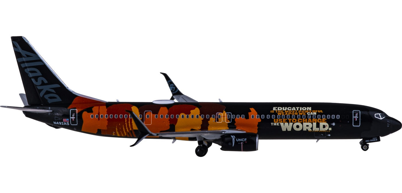 1:400 NG Models NG79003 Alaska Airlines Boeing 737-900ER N492AS+Free Tractor