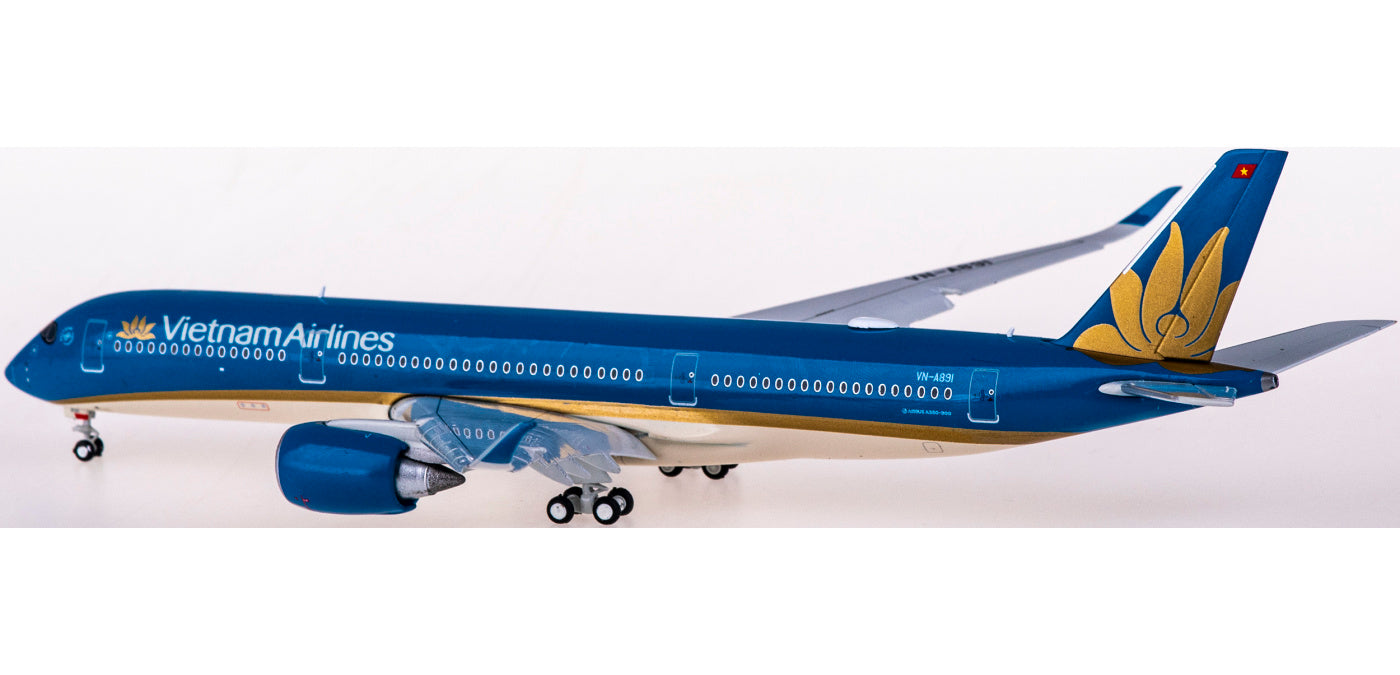 1:400 JC Wings LH4053A Vietnam Airlines Airbus A350-900XWB VN-A891 Flaps Down+Free Tractor