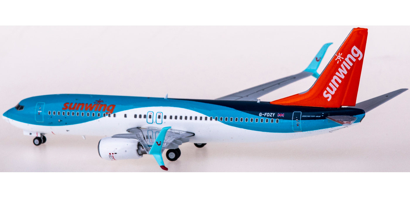 1:400 JC Wings LH4204 Sunwing Airlines Boeing 737-800 G-FDZY+Free Tractor