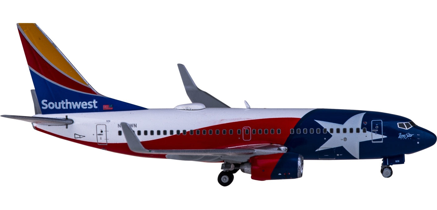 1:400 Geminijets GJSWA2019 Southwest Airlines Boeing 737-700 N931WN Lone Star One+Free Tractor