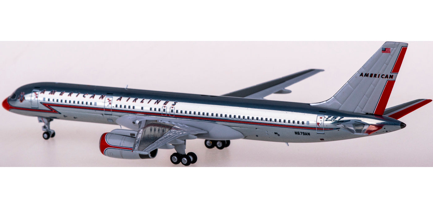 1:400 NG Models NG53175 American Airlines Boeing 757-200 N679AN+Free Tractor