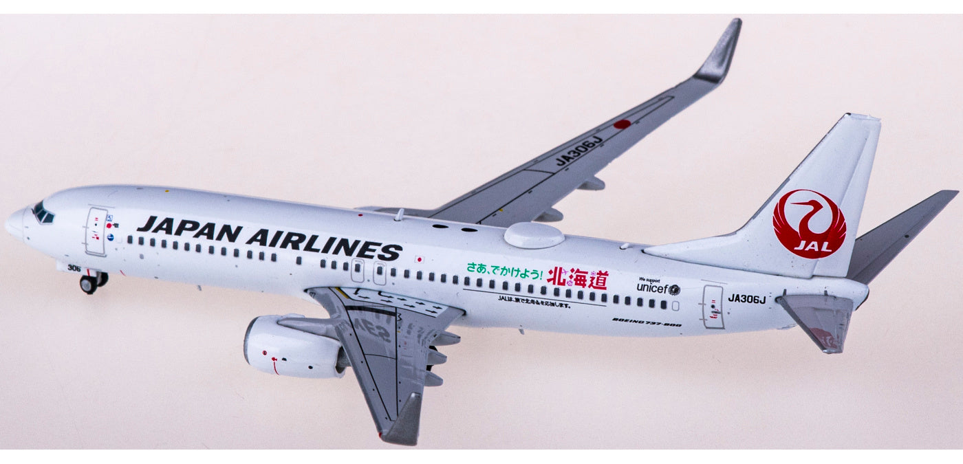 1:400 JC Wings EW4738006 Japan Airlines Boeing 737-800 JA306J+Free Tractor