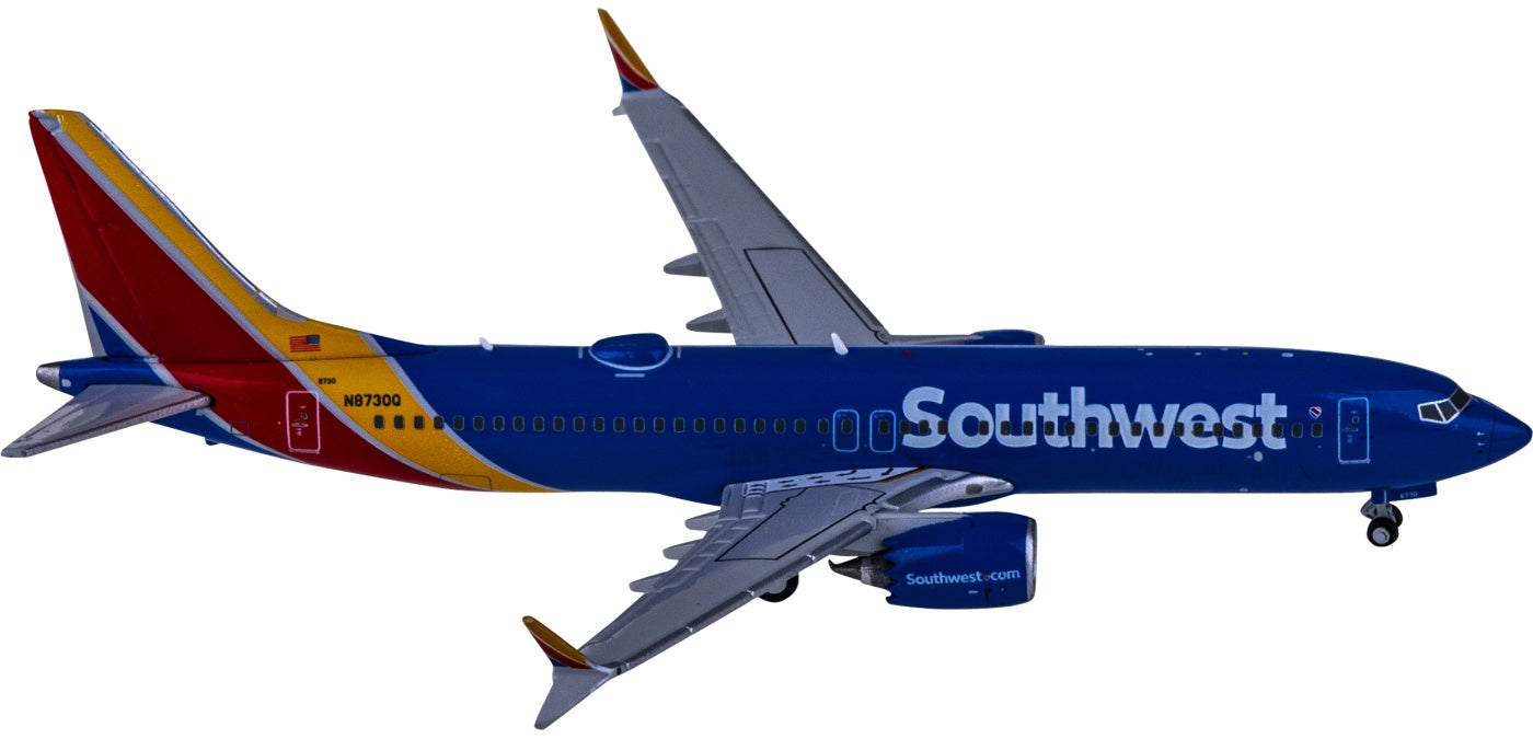 1:400 Geminijets GJSWA2017 Southwest Airlines Boeing 737 MAX 8 N8730Q+Free Tractor