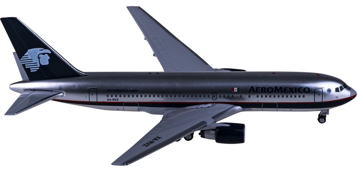 1:400 AeroClassics AC411001 Aeroméxico Boeing 767-200 XA-RVZ Aircraft Model+Free Tractor