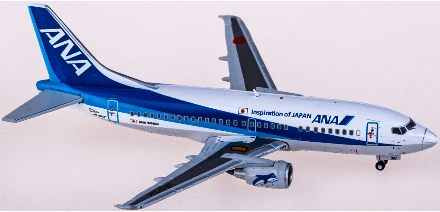 1:400 JC Wings EW4735001 ANA Boeing 737-500 JA301K+Free Tractor