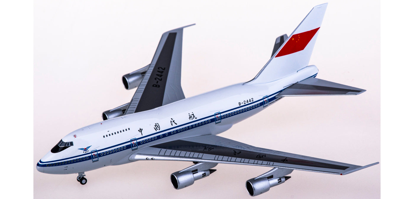 1:400 NG Models NG07018 CAAC Boeing 747SP B-2442+Free Tractor