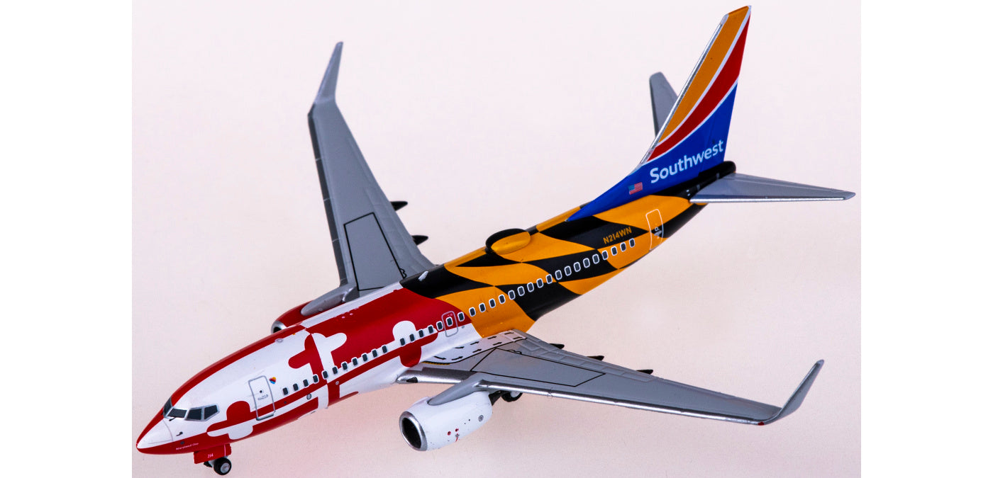 1:400 NG Models NG77007 Southwest Airlines Boeing 737-700 N214WN+Free Tractor