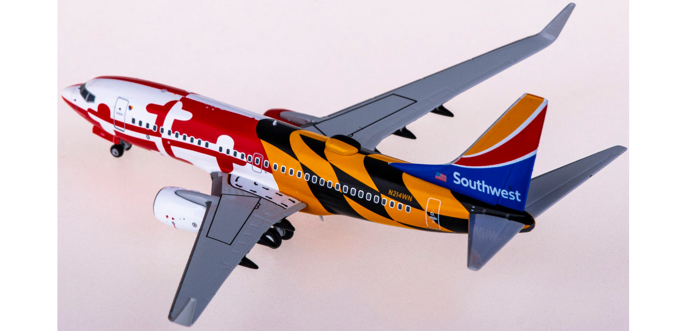 1:400 NG Models NG77007 Southwest Airlines Boeing 737-700 N214WN+Free Tractor