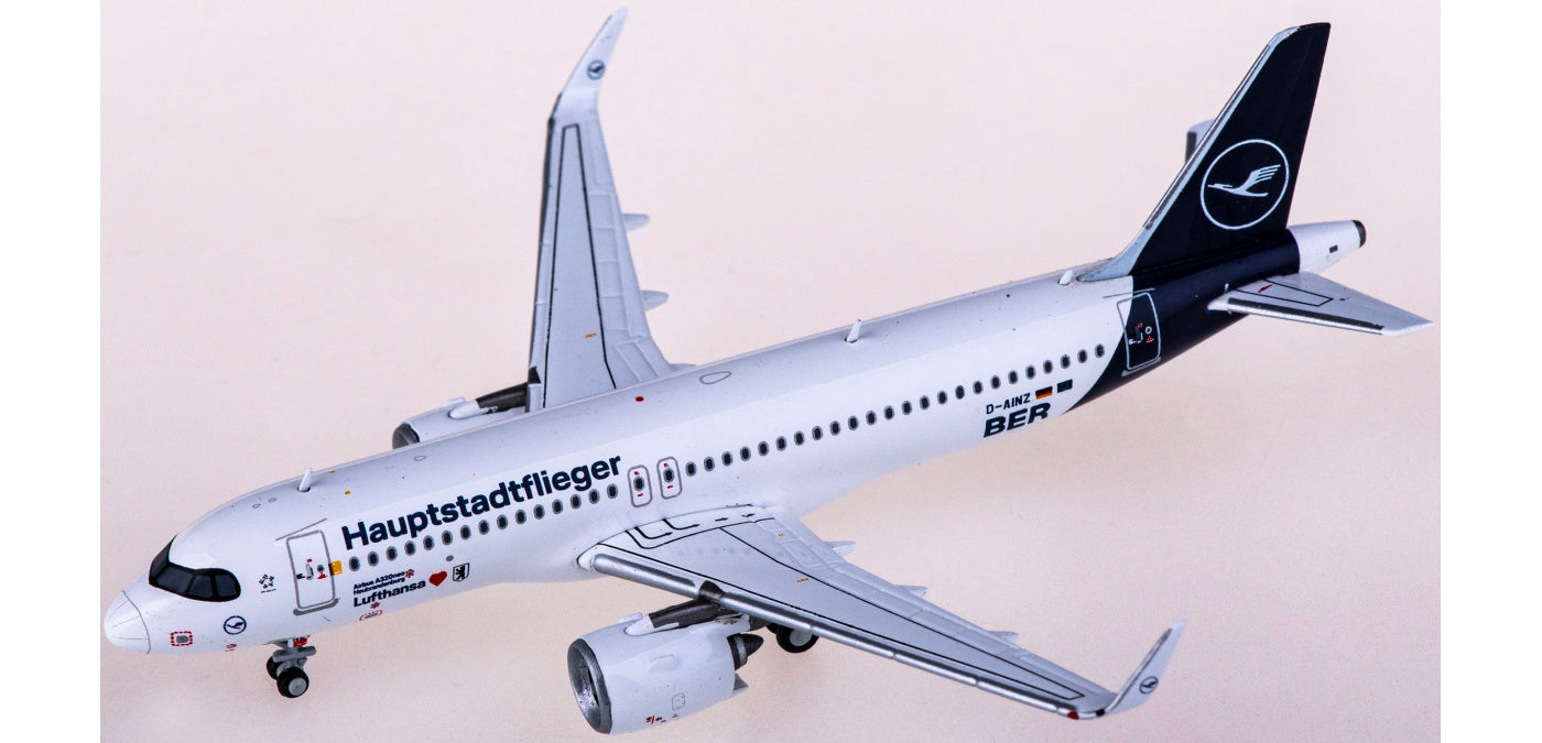 1:400 JC Wings EW432N004 Lufthansa Airlines Airbus A320neo D-AINZ+Free Tractor