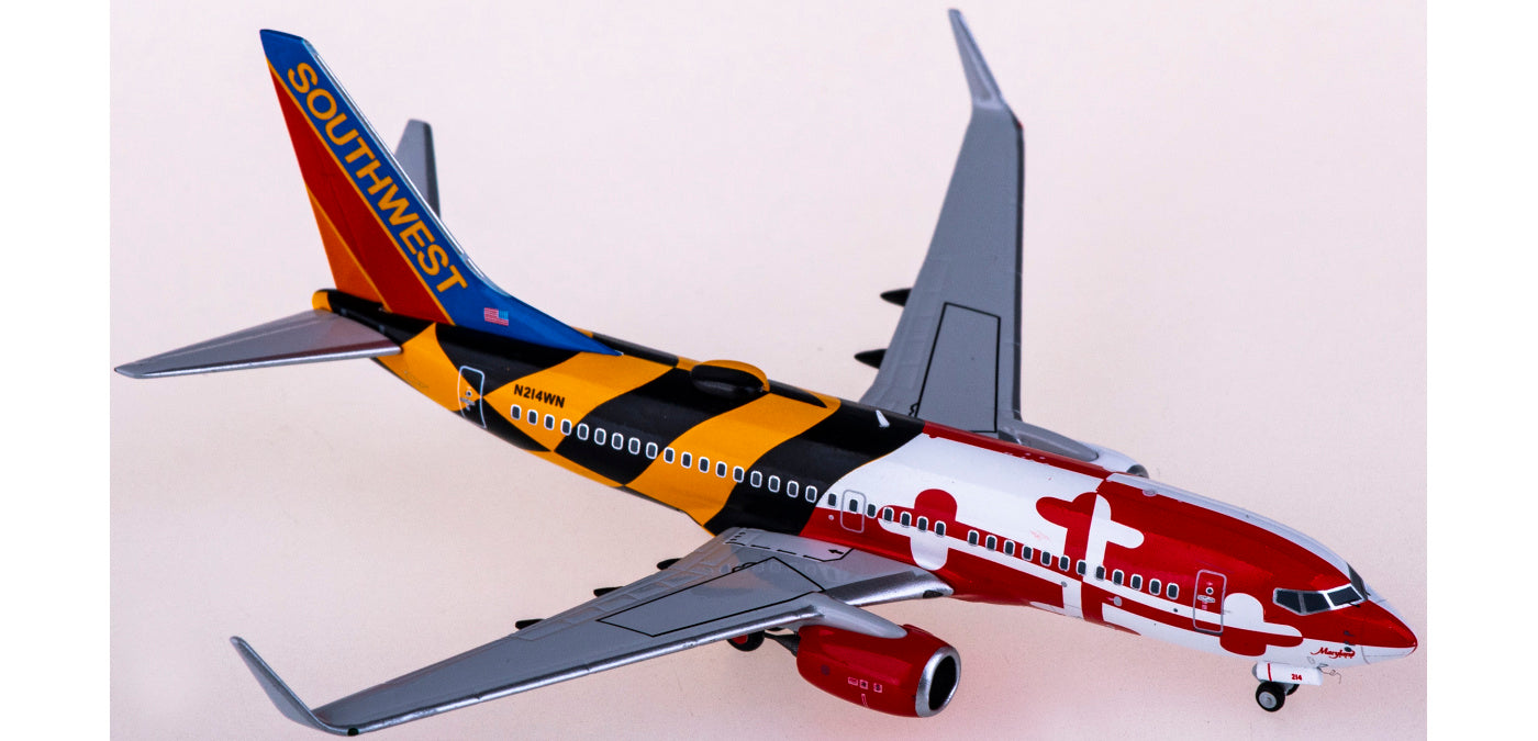 1:400 NG Models NG77006 Southwest Airlines Boeing 737-700 N214WN+Free Tractor