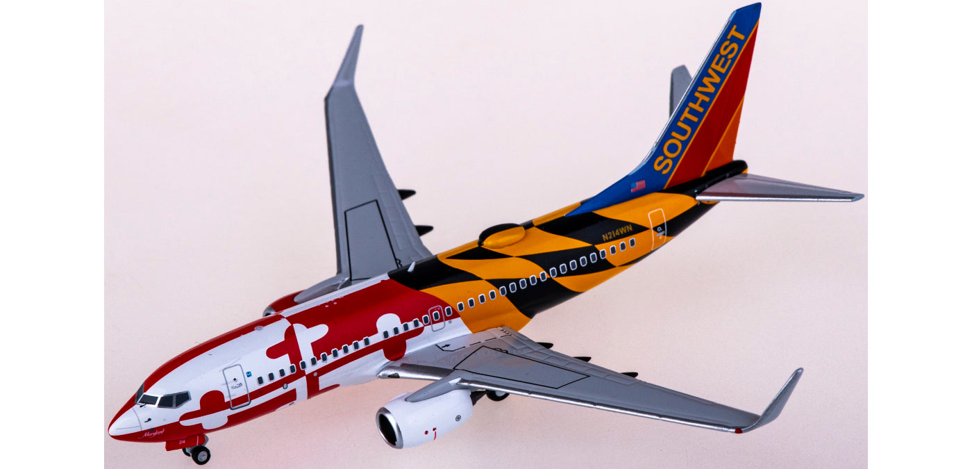 1:400 NG Models NG77006 Southwest Airlines Boeing 737-700 N214WN+Free Tractor