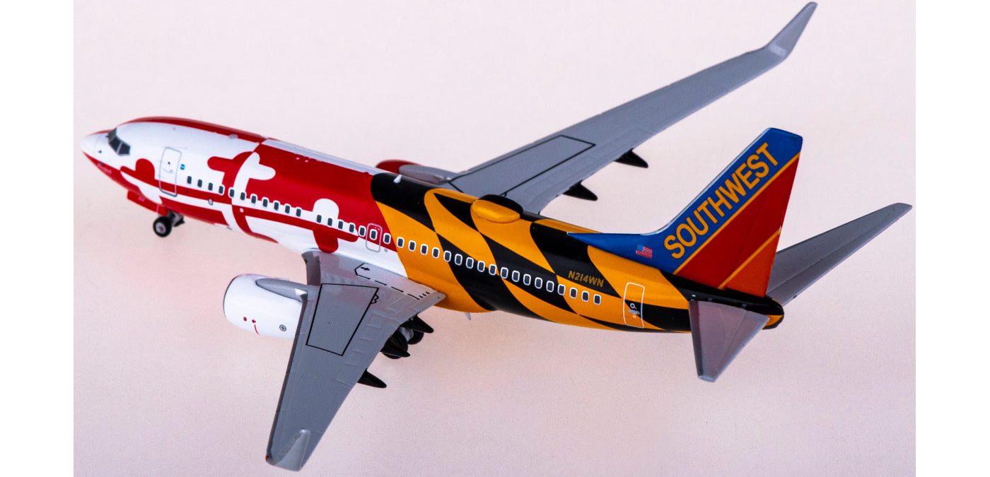 1:400 NG Models NG77006 Southwest Airlines Boeing 737-700 N214WN+Free Tractor