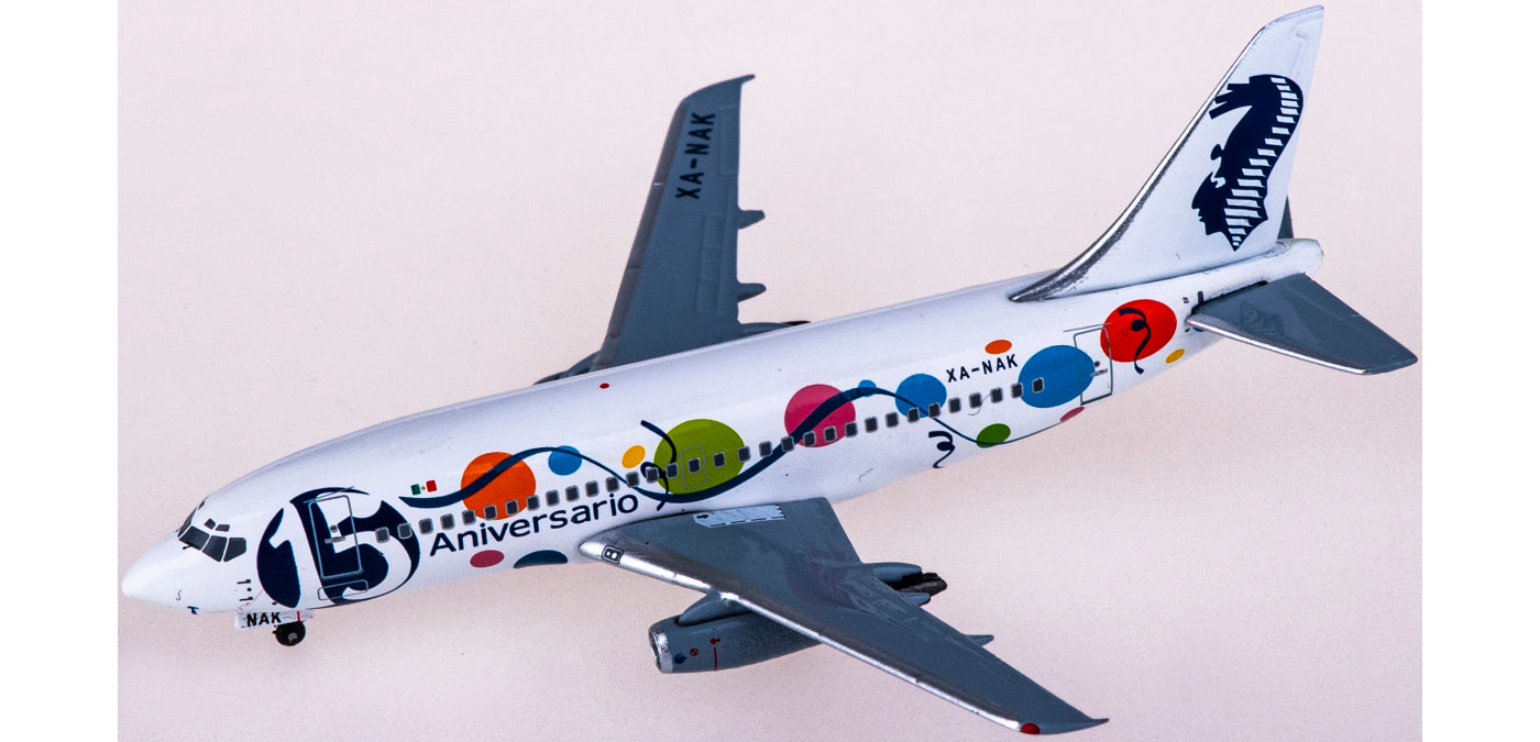 1:400 AeroClassics EVA400NAK Aviacsa Boeing 737-200 XA-NAK Aircraft Model+Free Tractor