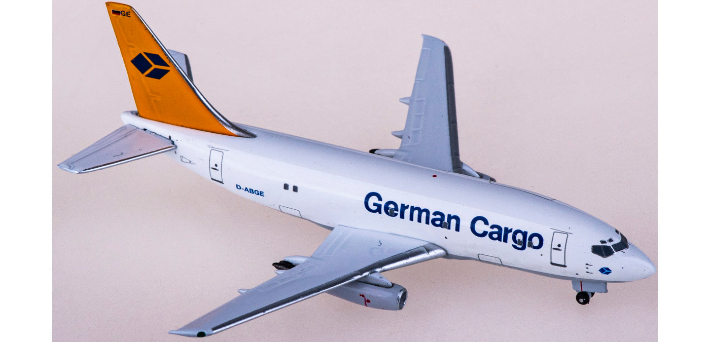 1:400 AeroClassics AC411044 German Cargo Boeing 737-200 D-ABGE Aircraft Model+Free Tractor