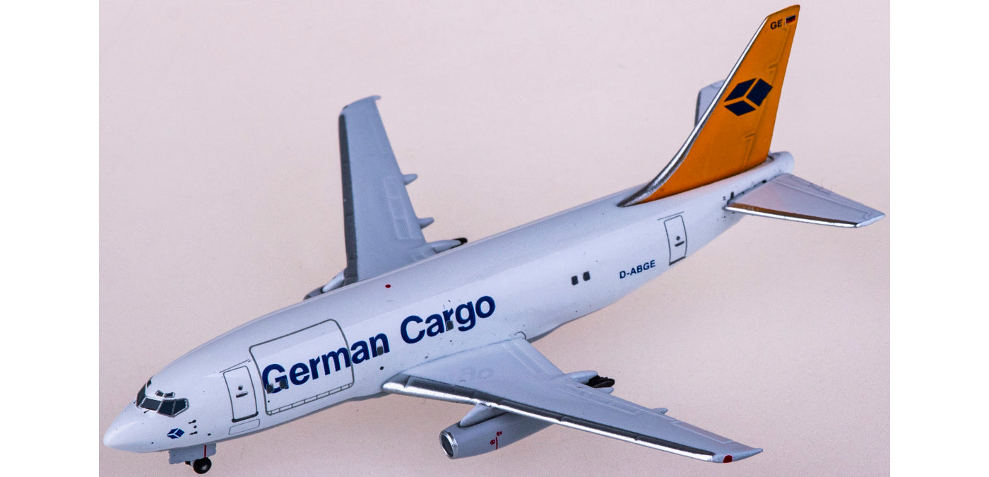 1:400 AeroClassics AC411044 German Cargo Boeing 737-200 D-ABGE Aircraft Model+Free Tractor