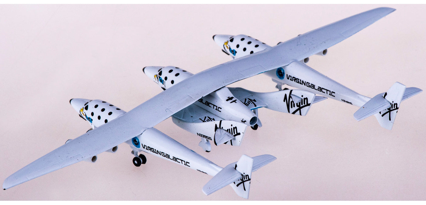 1:400 JC Wings VG4001 Virgin Galactic N348MS (Old Livery) With Stand+Free Tractor