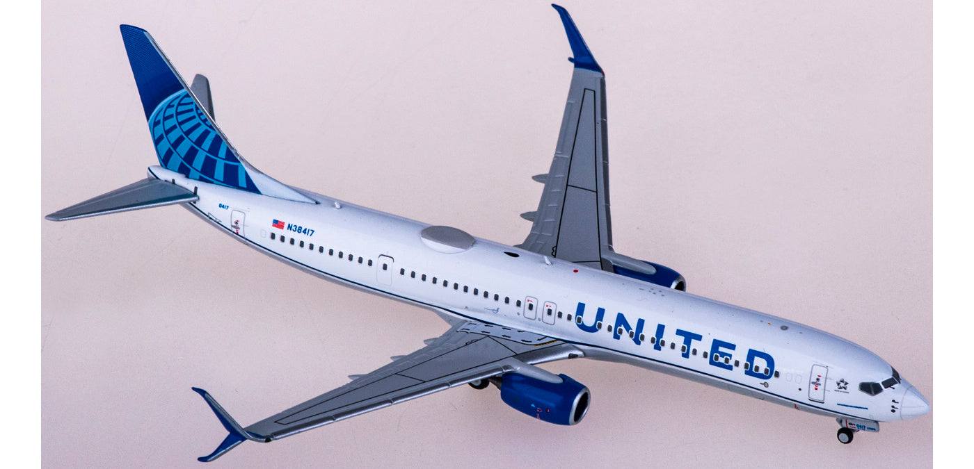 1:400 NG Models NG79006 United Airlines Boeing 737-900ER N38417 eco-blue+Free Tractor