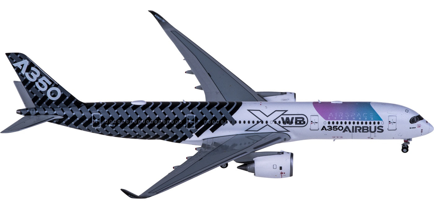 1:400 JC Wings LH4228A Airbus A350-900XWB F-WWCF "Flaps Down"+Free Tractor