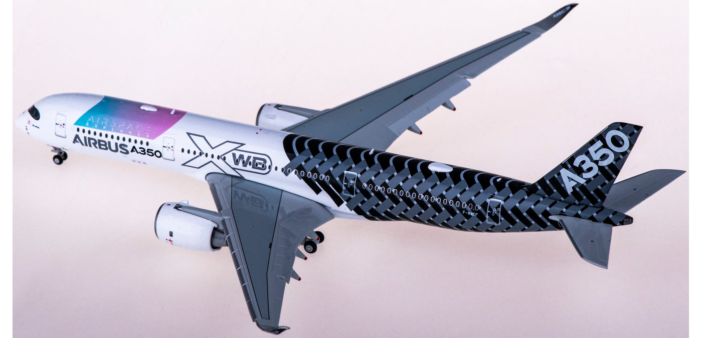 1:400 JC Wings LH4228A Airbus A350-900XWB F-WWCF "Flaps Down"+Free Tractor