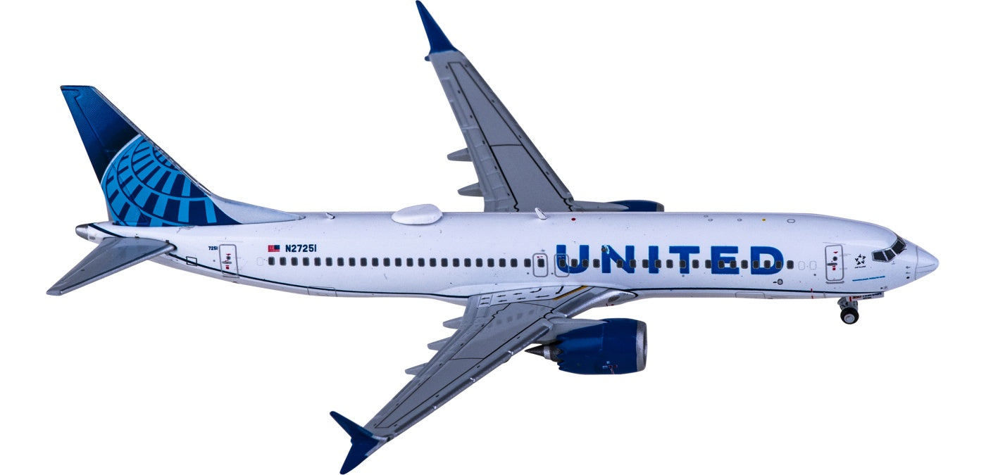 1:400 Geminijets GJUAL2049 United Airlines  Boeing 737 MAX 8 N27251+Free Tractor