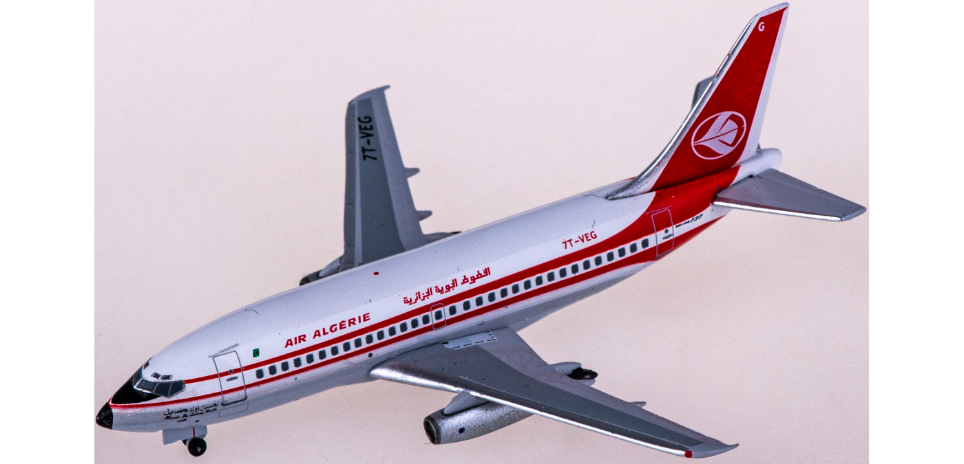 1:400 AeroClassics AC411055 Air Algérie Boeing 737-200 7T-VEG Aircraft Model+Free Tractor