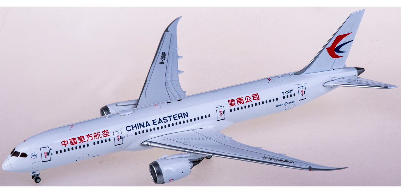 1:400 JC Wings XX4099 China Eastern Airlines Boeing 787-9 Dreamliner B-208P+Free Tractor