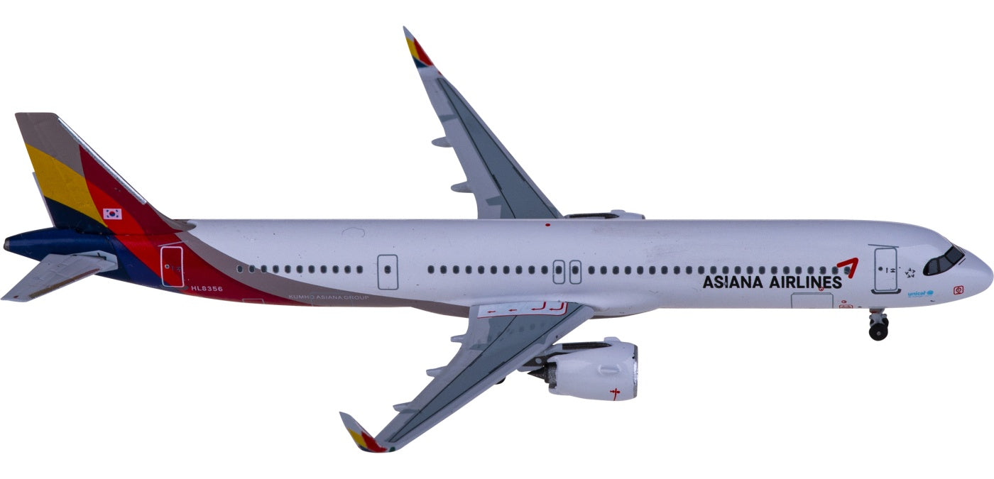 1:400 AeroClassics AC411071 Asiana Airbus A321neo HL8356 Aircraft Model+Free Tractor