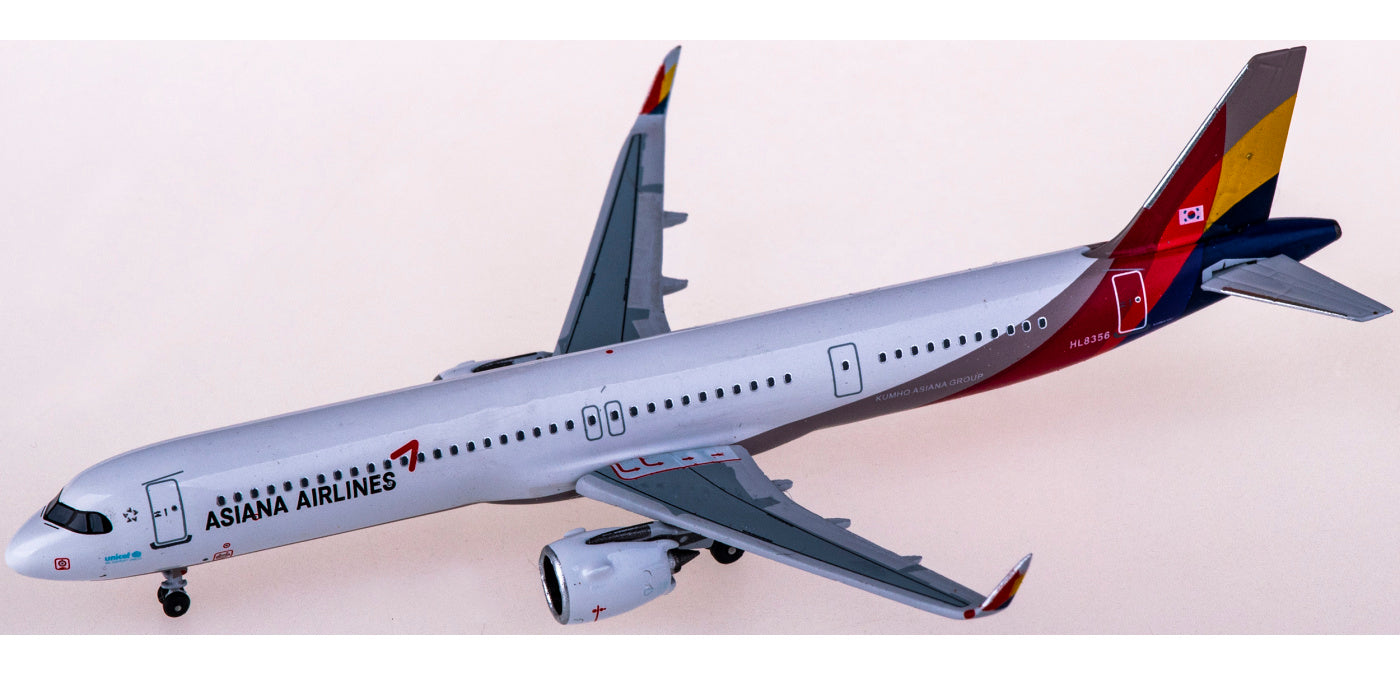 1:400 AeroClassics AC411071 Asiana Airbus A321neo HL8356 Aircraft Model+Free Tractor