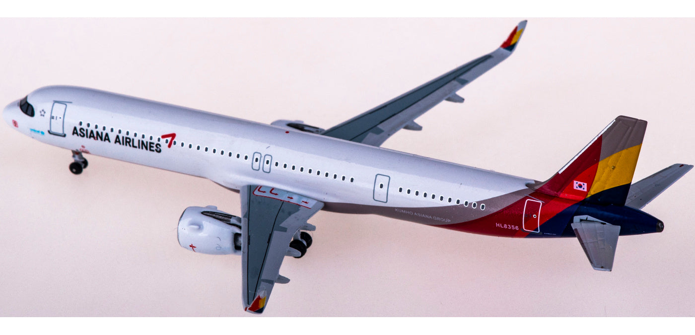 1:400 AeroClassics AC411071 Asiana Airbus A321neo HL8356 Aircraft Model+Free Tractor