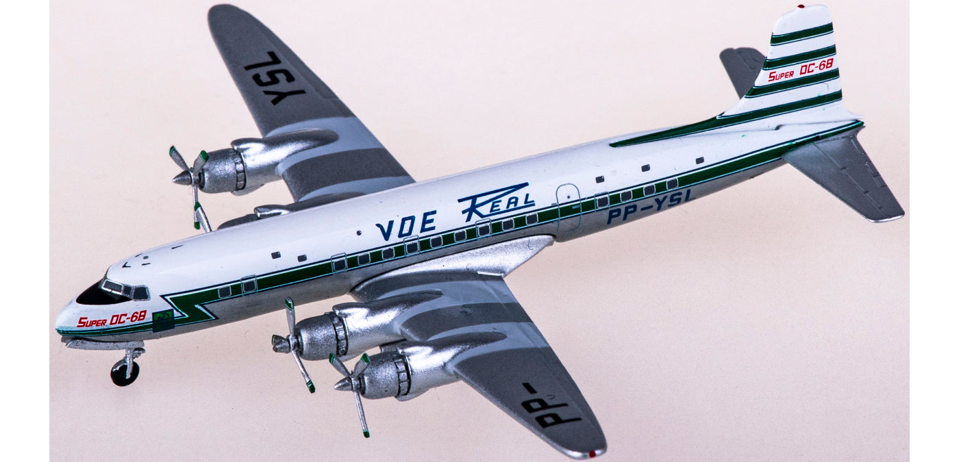 1:400 AeroClassics AC411011 Real Transportes Aéreos Douglas DC-6 PP-YSL Aircraft Model+Free Tractor