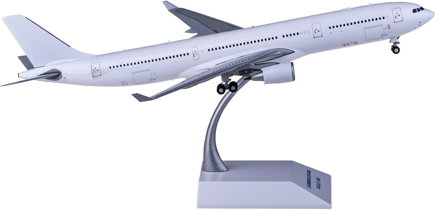 1:200 JC Wings BK1020 Airbus A330-300 Blank GE Engine