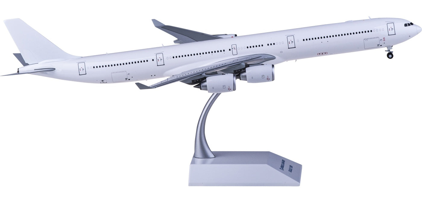 1:200 JC Wings BK1024 Airbus A340-600 Blank